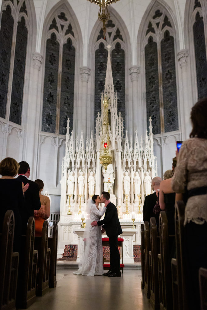 wedding-st-james-chapel-chicago
