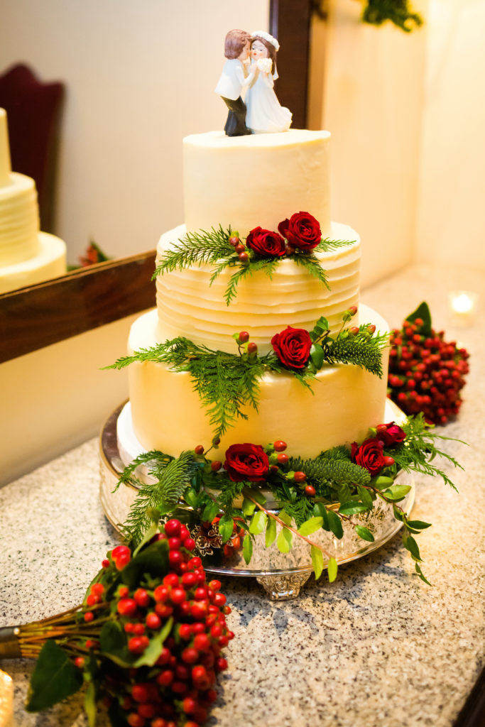 wedding-cake-defloured